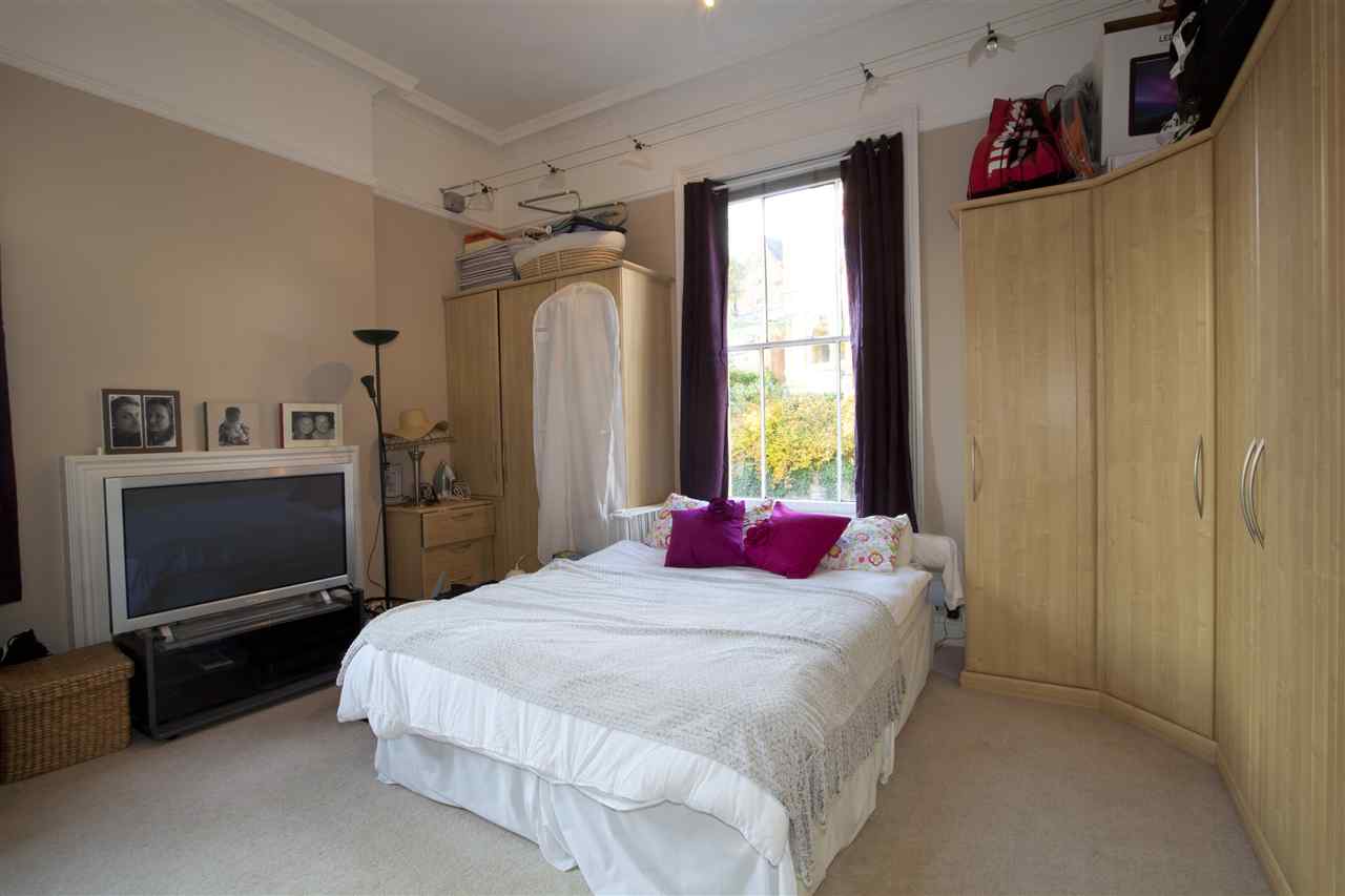 resized-2349823-11 - Guest Bedroom.jpg